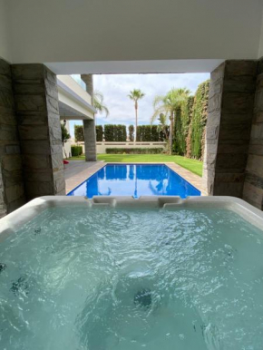 Luxurious Villa with 5 bedrooms in Agadir